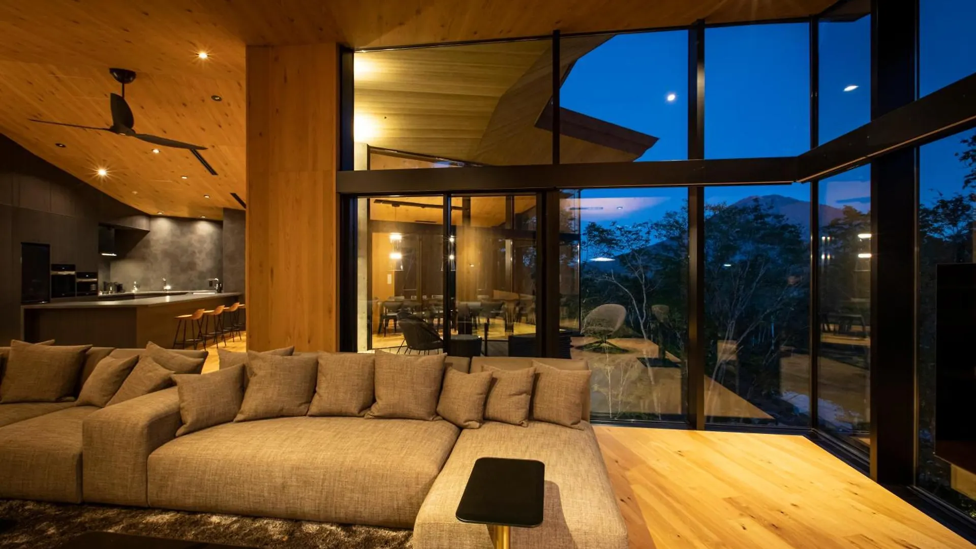 Tsubasa Chalet At Hanaridge Kutchan
